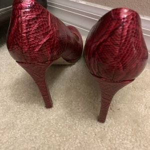 White House Black Market Pumps